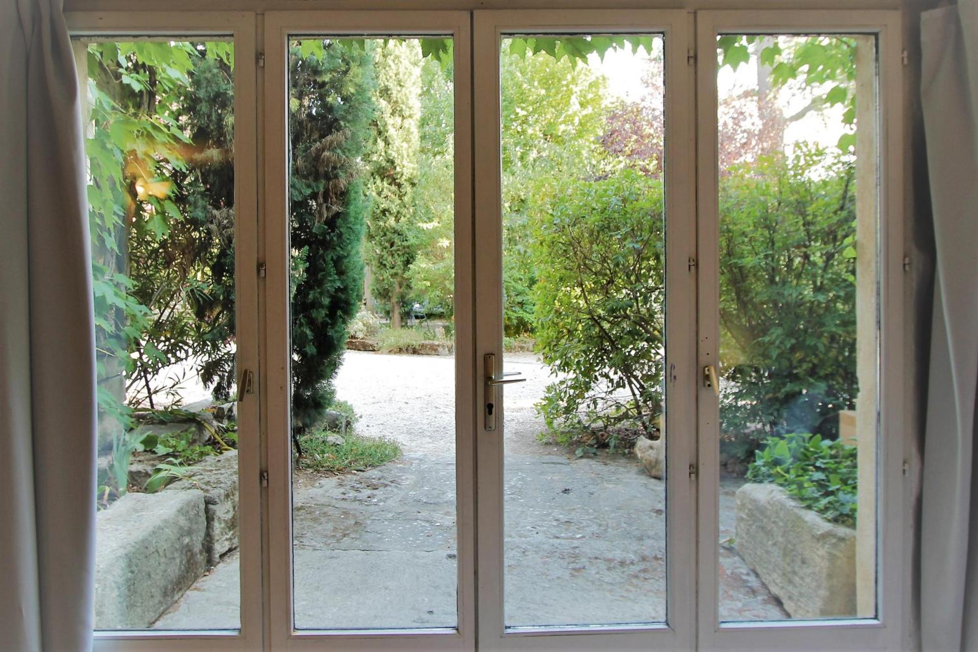 Gites Provence Et Nature - Entre Luberon Et Monts De Vaucluse Cabrieres-d'Avignon Bilik gambar